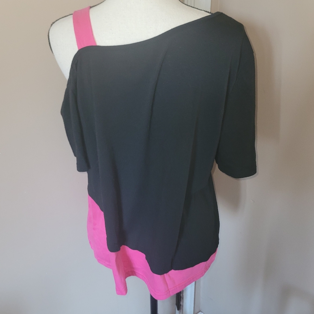 Women’s Cold Shoulder Black Top with Pink Accent - Picture 3 of 7